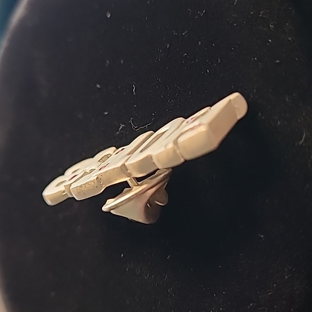 Hottie Pin - Picture 3 of 5